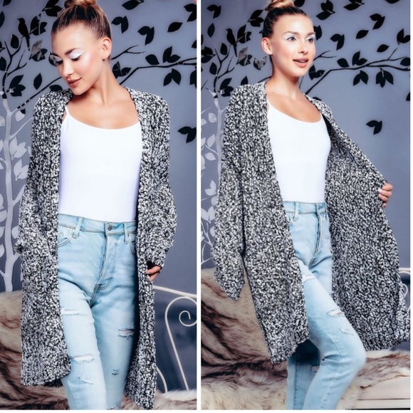 Last 1 SOFT Knit Popcorn Cardigan w/Pockets - Picture 3 of 6